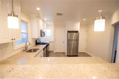 3159 Milburn Avenue #House, Baldwin, NY 11510 - Photo 7