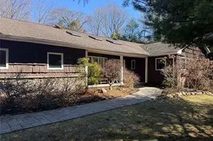 5 Mannetto Hill Rd, Huntington, NY 11743 - Photo 5