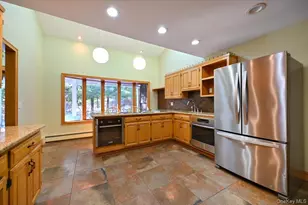 5 Mannetto Hill Rd, Huntington, NY 11743 - Photo 21