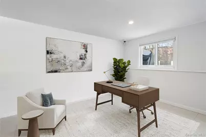 24 Jeffrey Lane, Great Neck, NY 11020 - Photo 27