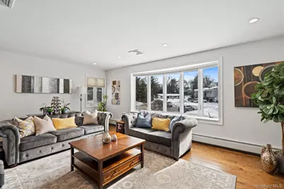 24 Jeffrey Lane, Great Neck, NY 11020 - Photo 5