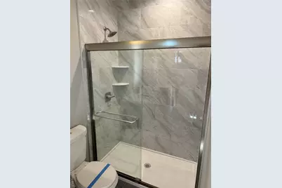 400 Oak Street, Copiague, NY 11726 - Photo 7