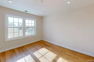 26 Essex Rd, Bethpage, NY 11714 - Photo 15