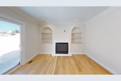 26 Essex Road, Bethpage, NY 11714 - Photo 11