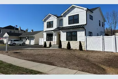 26 Essex Road, Bethpage, NY 11714 - Photo 3