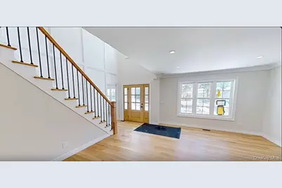 26 Essex Road, Bethpage, NY 11714 - Photo 9