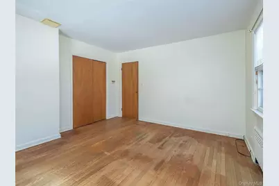 856 Glen Cove Avenue, Glen Head, NY 11545 - Photo 23