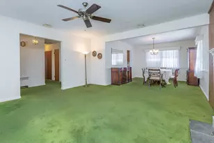 856 Glen Cove Ave, Glen Head, NY 11545 - Photo 7