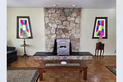 22 Hill Road, Saint James, NY 11780 - Photo 5