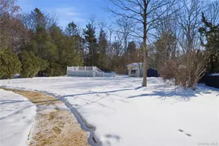 142 Jamaica Ave, Medford, NY 11763 - Photo 31