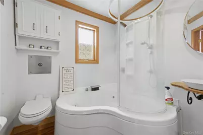 142 Jamaica Avenue, Medford, NY 11763 - Photo 13