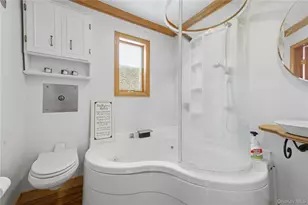 142 Jamaica Ave, Medford, NY 11763 - Photo 13