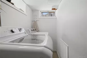 142 Jamaica Ave, Medford, NY 11763 - Photo 23