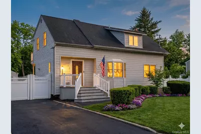 142 Jamaica Avenue, Medford, NY 11763 - Photo 1