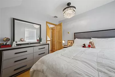 142 Jamaica Avenue, Medford, NY 11763 - Photo 17