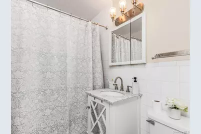 380 N Broadway #C4, Yonkers, NY 10701 - Photo 13