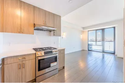 8808 Justice Avenue #17J, Elmhurst, NY 11373 - Photo 9