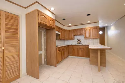 63-69 Dry Harbor Road, Middle Village, NY 11379 - Photo 15