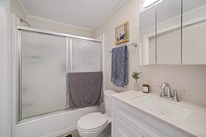 126 Village Circle W, Manorville, NY 11949 - Photo 9