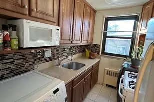 16-41 160, Whitestone, NY 11357 - Photo 19