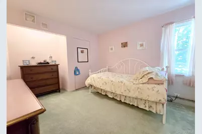 3 Ross Court, Manorville, NY 11949 - Photo 9