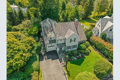 7 Lenox Place, Scarsdale, NY 10583 - Photo 31