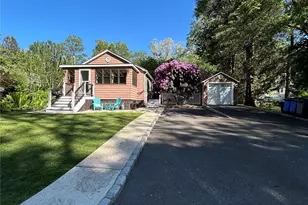 41 Narcissus Rd, Kings Park, NY 11754 - Photo 23