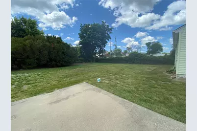 60 Schmeelk Place, Copiague, NY 11726 - Photo 5