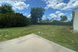 60 Schmeelk Pl, Copiague, NY 11726 - Photo 5