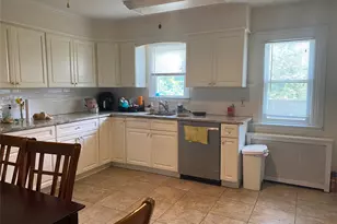 60 Schmeelk Pl, Copiague, NY 11726 - Photo 7