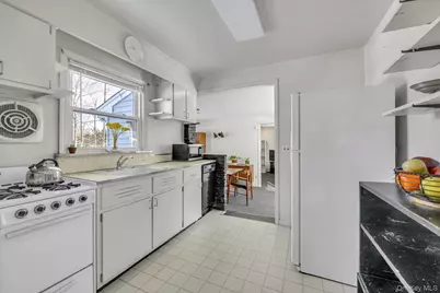 76 Burt Avenue, Northport, NY 11768 - Photo 7