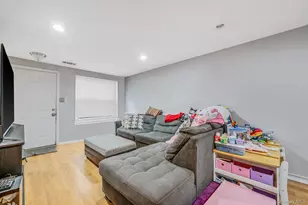 615 Blue Ridge Dr, Medford, NY 11763 - Photo 5