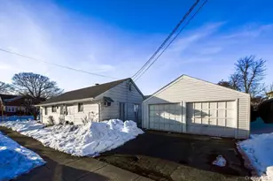 40 Firwood Rd, Port Washington, NY 11050 - Photo 17