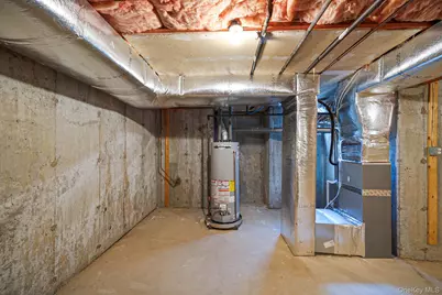 11 Cranberry Circle, Medford, NY 11763 - Photo 33