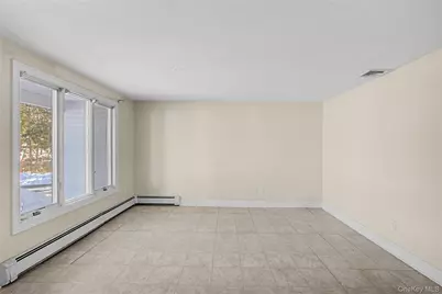 18 Woodbrook Drive, Ridge, NY 11961 - Photo 9