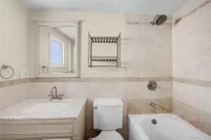 18 Woodbrook Dr, Ridge, NY 11961 - Photo 31