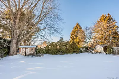 18 Woodbrook Drive, Ridge, NY 11961 - Photo 33