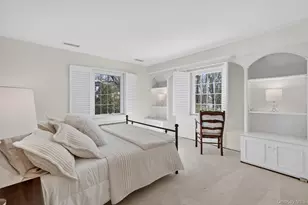 181 Hillair Cir, White Plains, NY 10605 - Photo 31