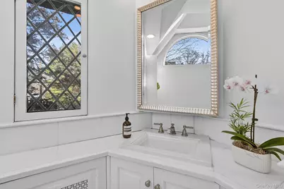 181 Hillair Circle, White Plains, NY 10605 - Photo 29