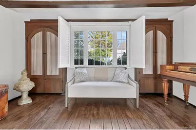 181 Hillair Circle, White Plains, NY 10605 - Photo 9