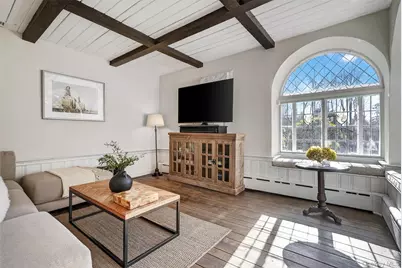 181 Hillair Circle, White Plains, NY 10605 - Photo 23