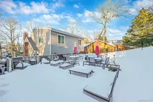 38 Hawthorne Rd, Rocky Point, NY 11778 - Photo 25