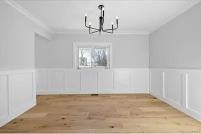 1347 Gardiner Drive, Bay Shore, NY 11706 - Photo 9