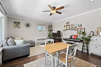 294 Edmunton Drive #K18, North Babylon, NY 11703 - Photo 5