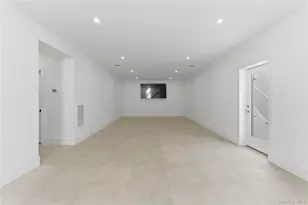 12 Lincoln St, Sag Harbor, NY 11963 - Photo 27