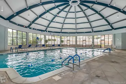 271-10 Grand Central Pkwy #27 Y, Floral Park, NY 11005 - Photo 25