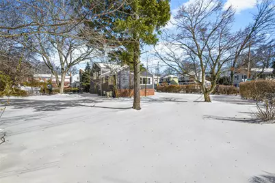 46 Harding Drive, New Rochelle, NY 10801 - Photo 31