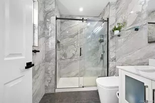 35 Barwick St, Floral Park, NY 11001 - Photo 23