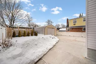 35 Barwick St, Floral Park, NY 11001 - Photo 43