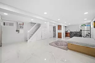 35 Barwick St, Floral Park, NY 11001 - Photo 37